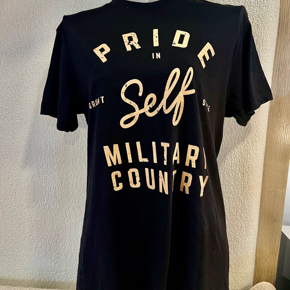 Grunt Style Black Tee with Cream Flag Graphic